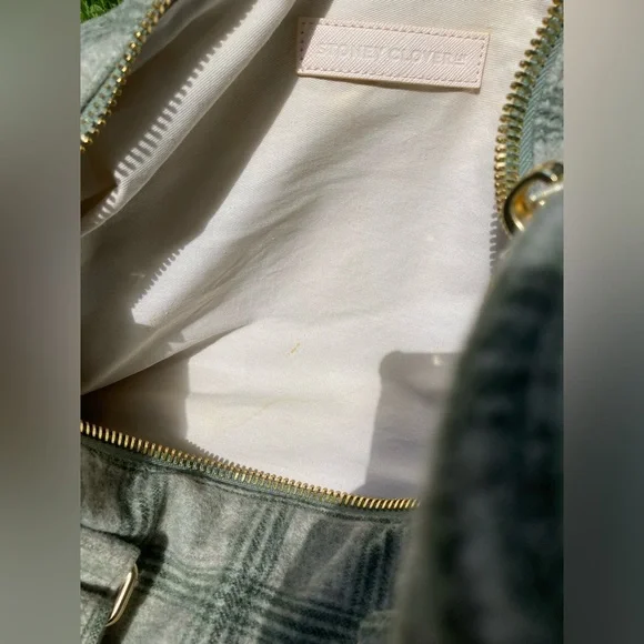 Stoney Clover Lane Wool Plaid Duffle Bag Snowed In Green - Picture 9 of 17